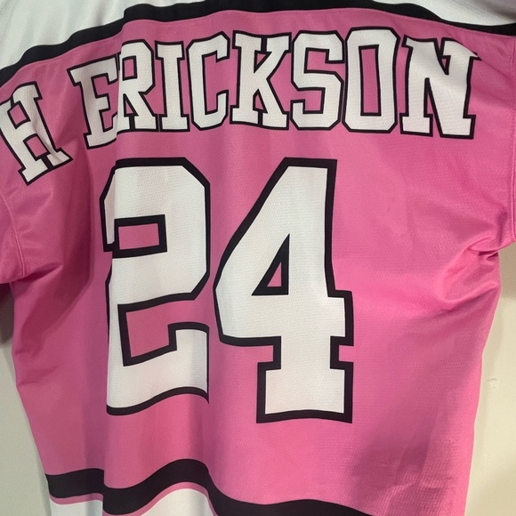 Harrow hockey jersey #24 pink in the rink. (E) - Picture 6 of 6